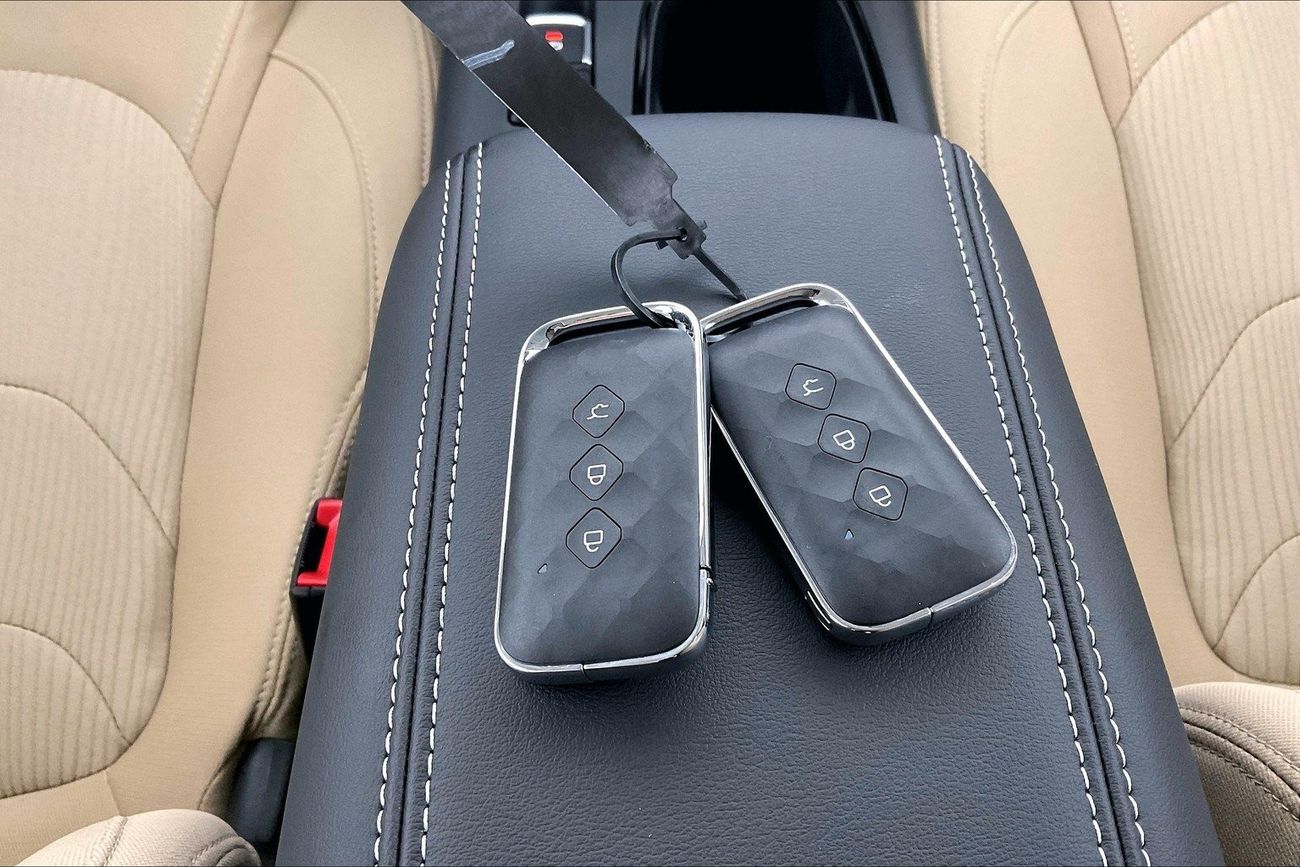 Chevrolet Captiva Premier | 1 year free warranty | 0 down payment | 7 day return policy