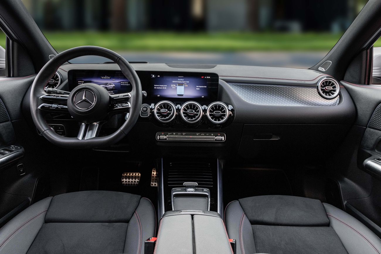 Mercedes-Benz EQA 250 EQA 250 AMG | 2,938 P.M | 0% Downpayment | EQA 250 AMG | AGENCY WARRANTY/SERVICE!