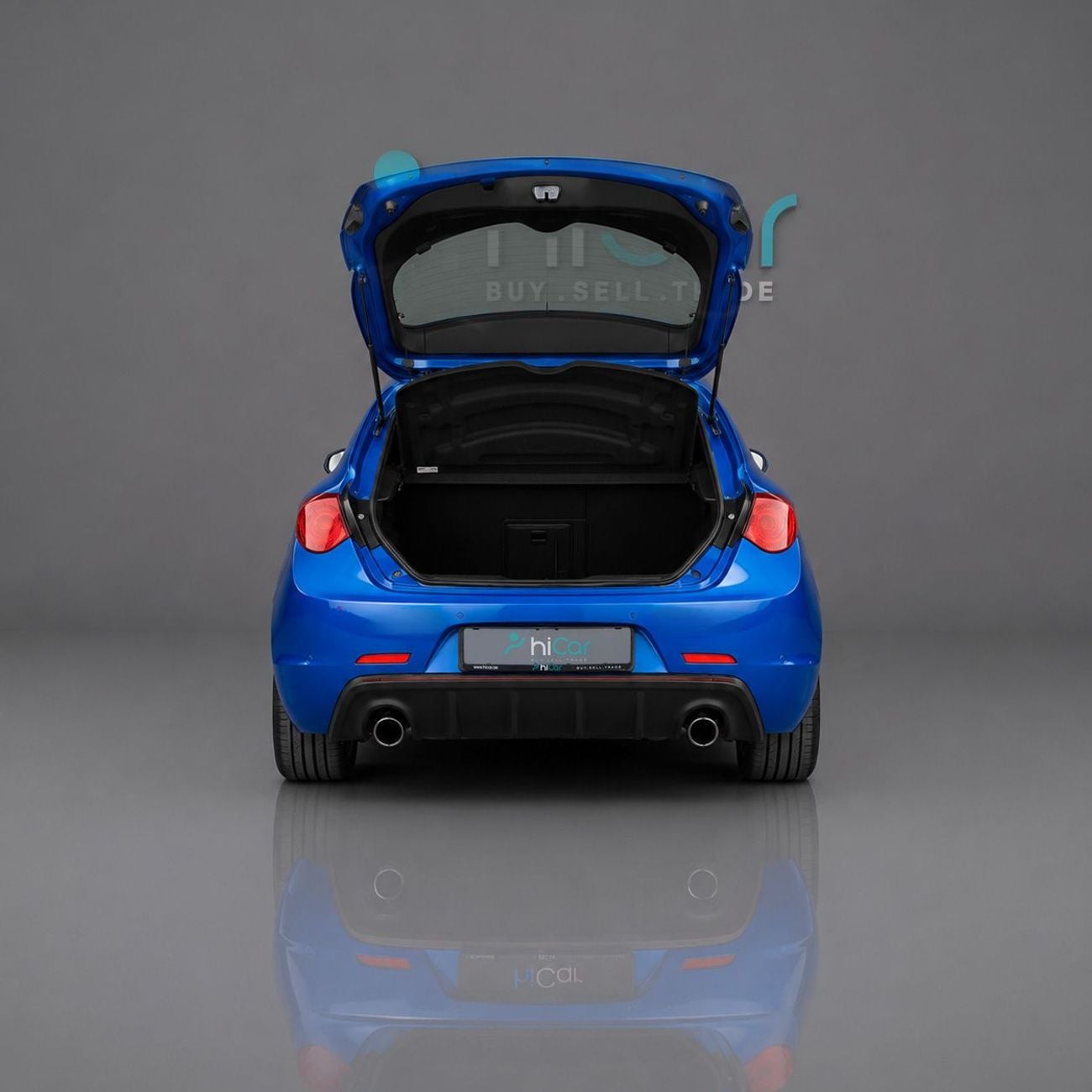 ألفا روميو جوليتا Veloce AED 765 P.M • 0% Downpayment •  Alfa Romeo Giulietta Veloce • 1 Year Warranty