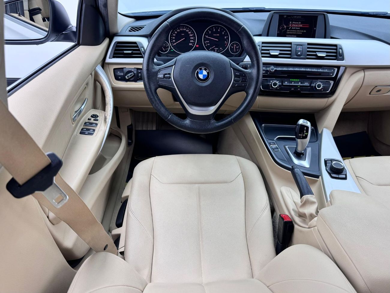 BMW 318i Std 1.5L 2017 BMW 318i, Full Agency Service History, Low km, Excellent Condition, GCC