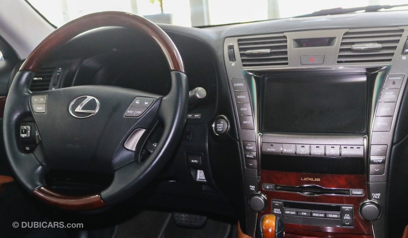 Lexus LS460