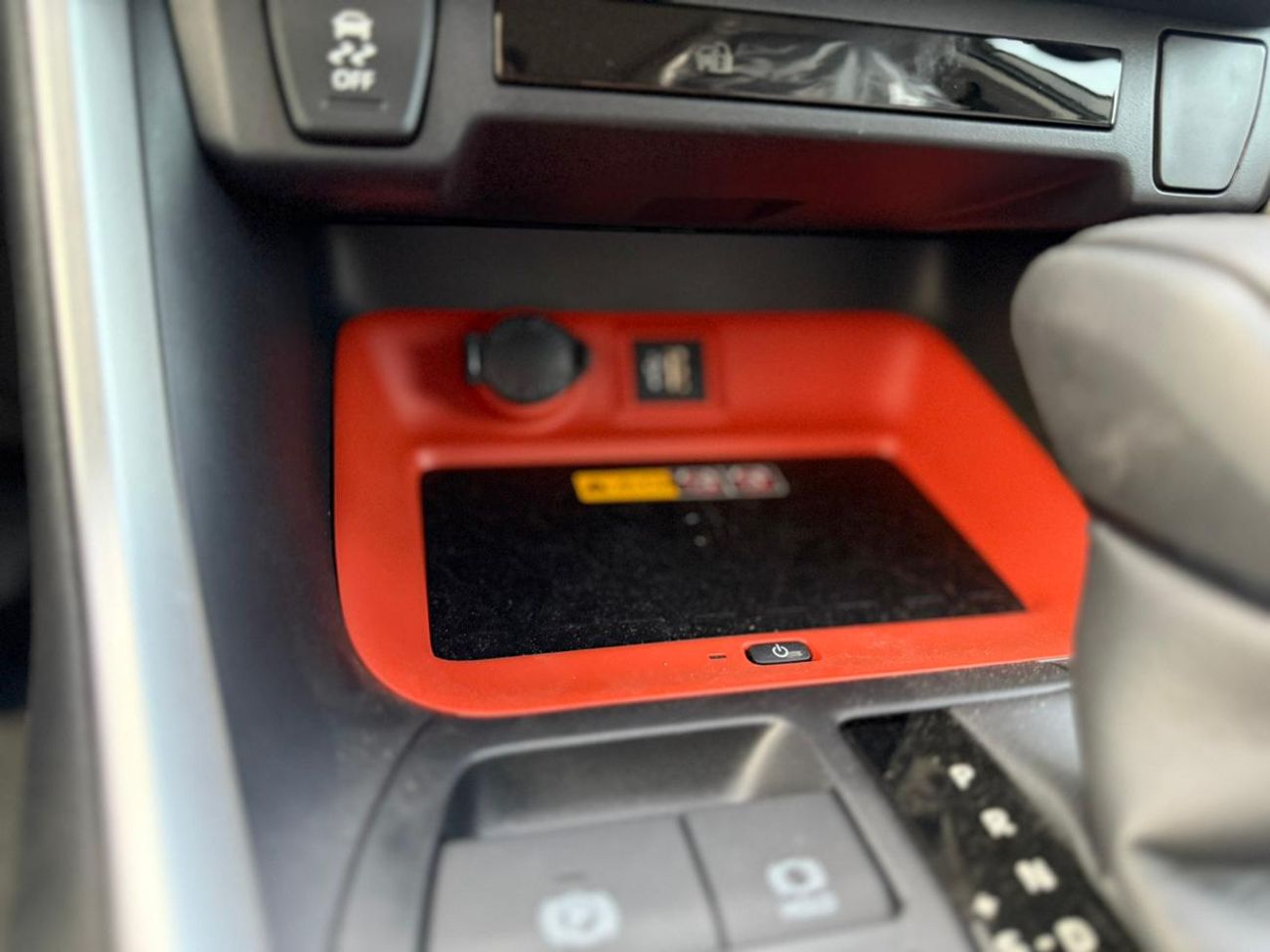 Toyota RAV4 2.5L Adventure With Rader (Saudi spec)