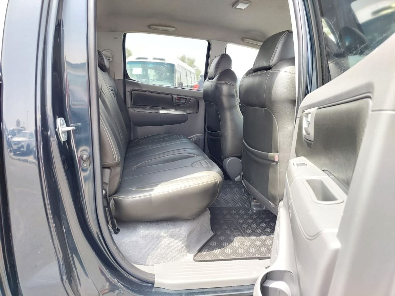 تويوتا هيلوكس TOYOTA HILUX PICK UP RHD 2013 MODEL 3.0 L DIESEL AUTOMATIC(PM34021)