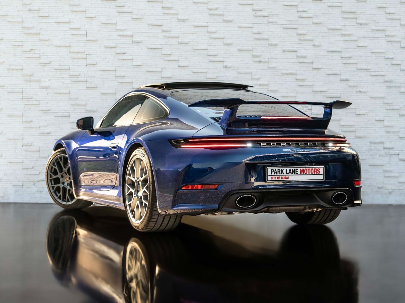 بورش 911 Carrera 3.0L (444 HP) Coupe