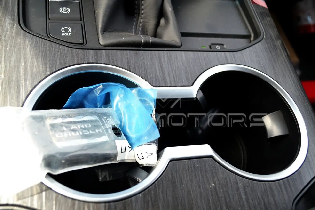 Toyota Land Cruiser 3.5T VXR Hybrid 3.5L VXR Hybrid