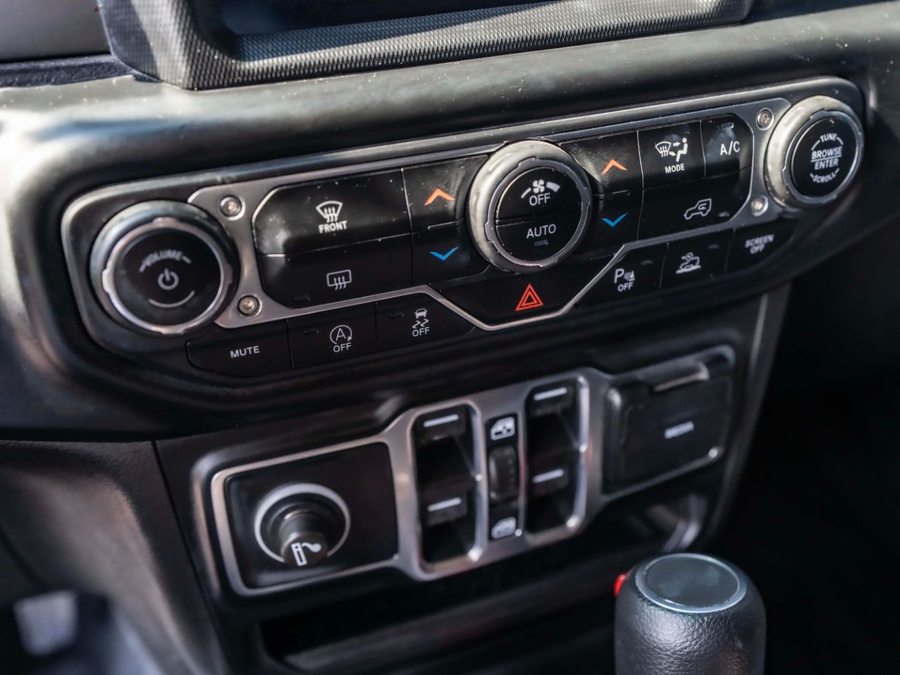 جيب رانجلر Sport 3.6L A/T (5 Seater)