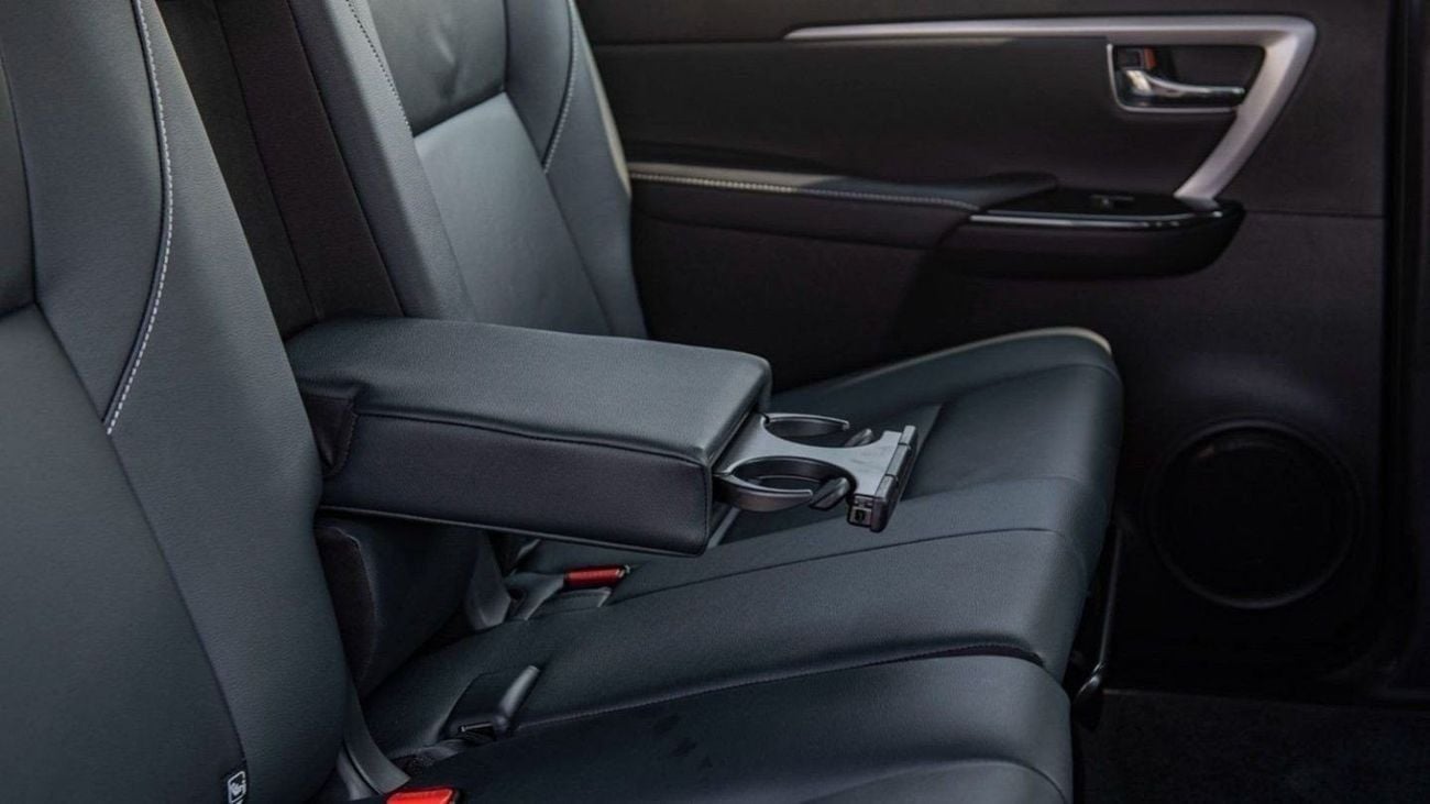 تويوتا فورتونر Toyota Fortuner 2.4L Diesel V4 4x4 2024