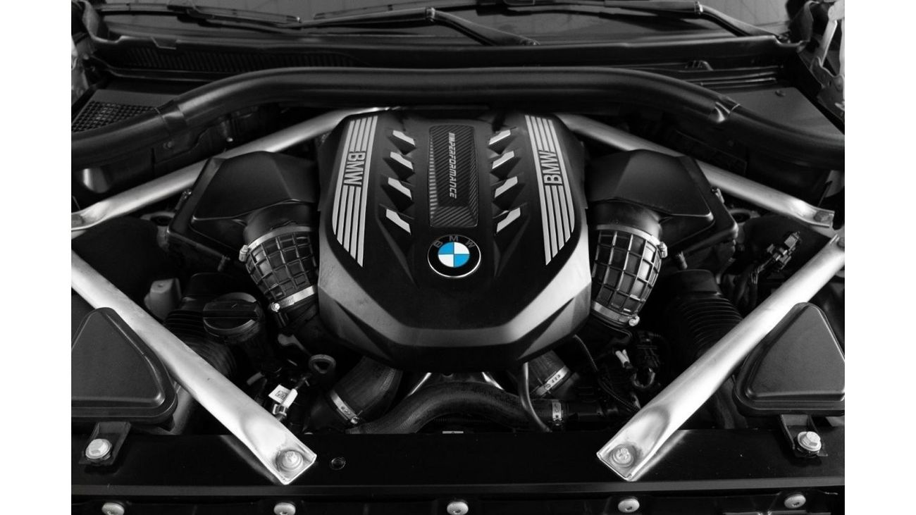 BMW X7 M50i 2022 BMW X7 50i M-Sport / Full BMW Service History & BMW Service Contract