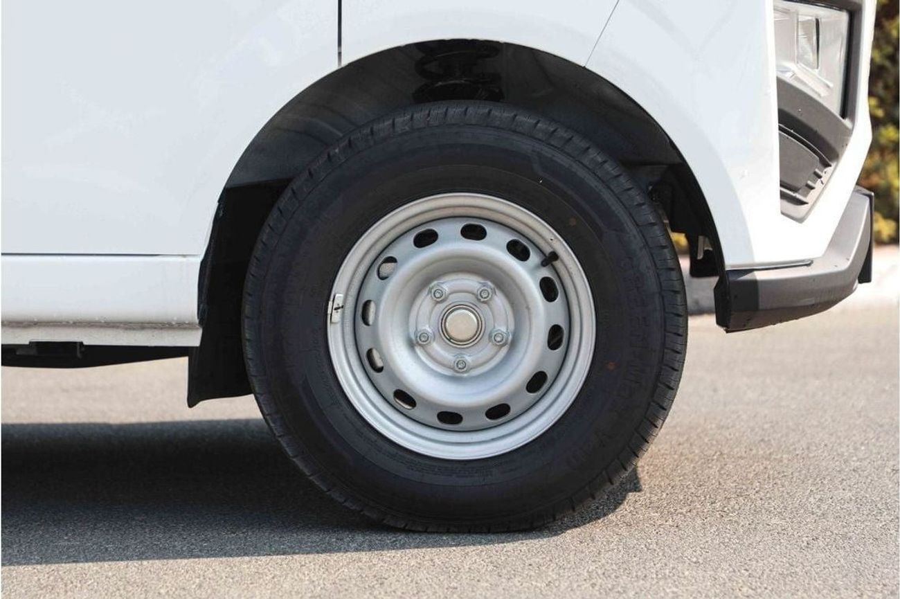 Geely Farizon 2024 SUPER VAN FARIZON F1E FENCE - WHITE inside BLACK | Export Only