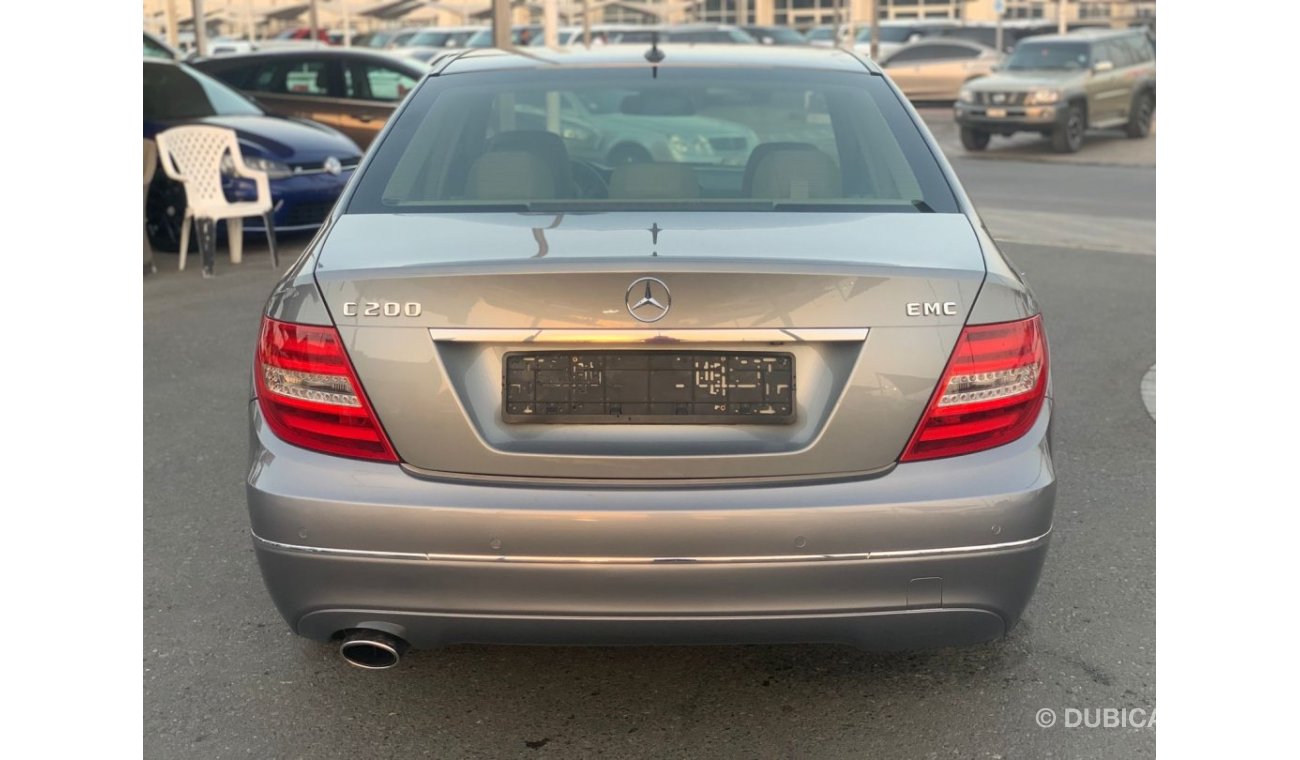 مرسيدس بنز C200 Mercedes C200_Gcc_2013_Excellent_Condihion _Full option