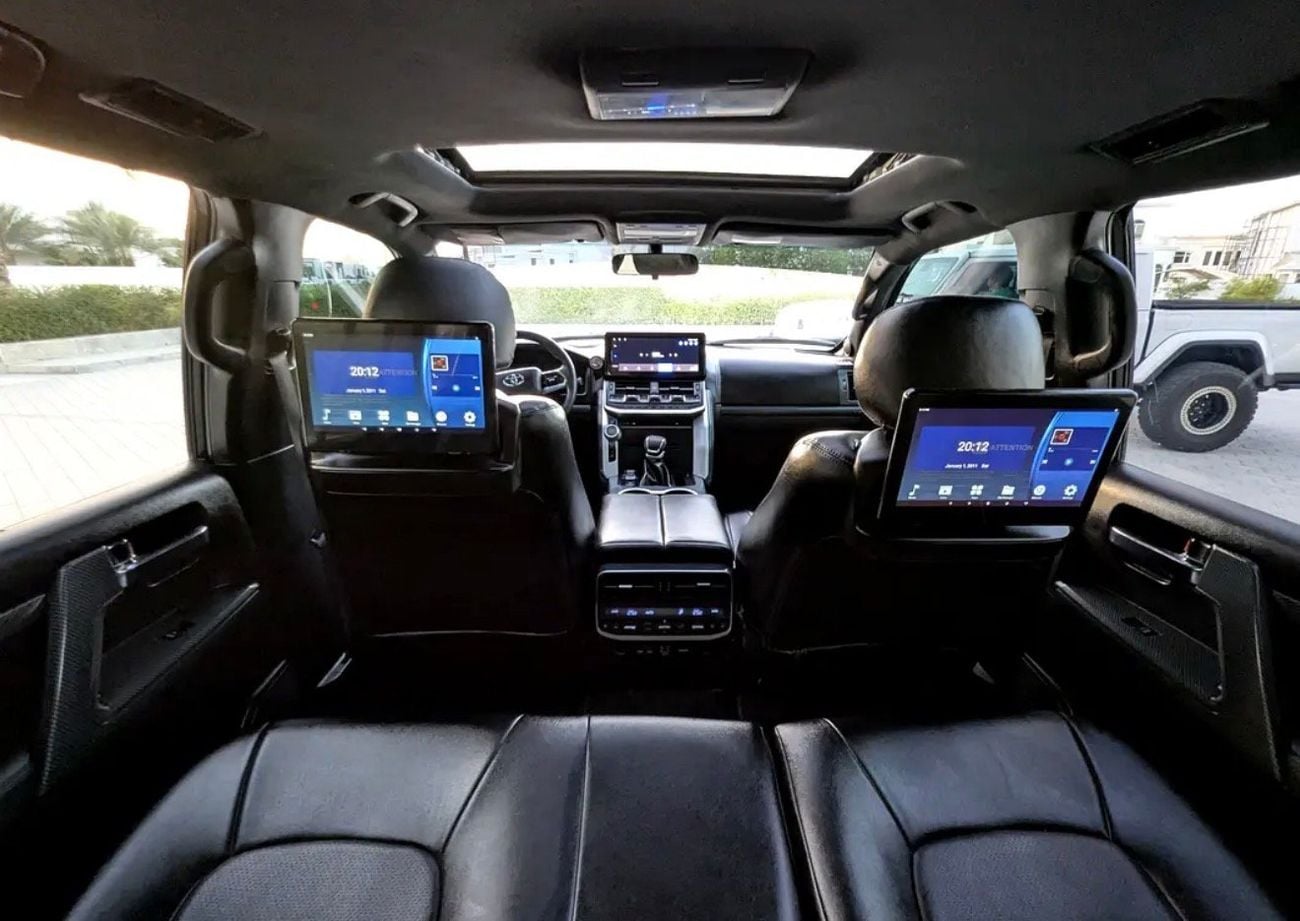 Toyota Land Cruiser GXR 2017 Model Facelift 2025 Shape Exterior and Interior Both Full Option Very Clean and Perfect Con