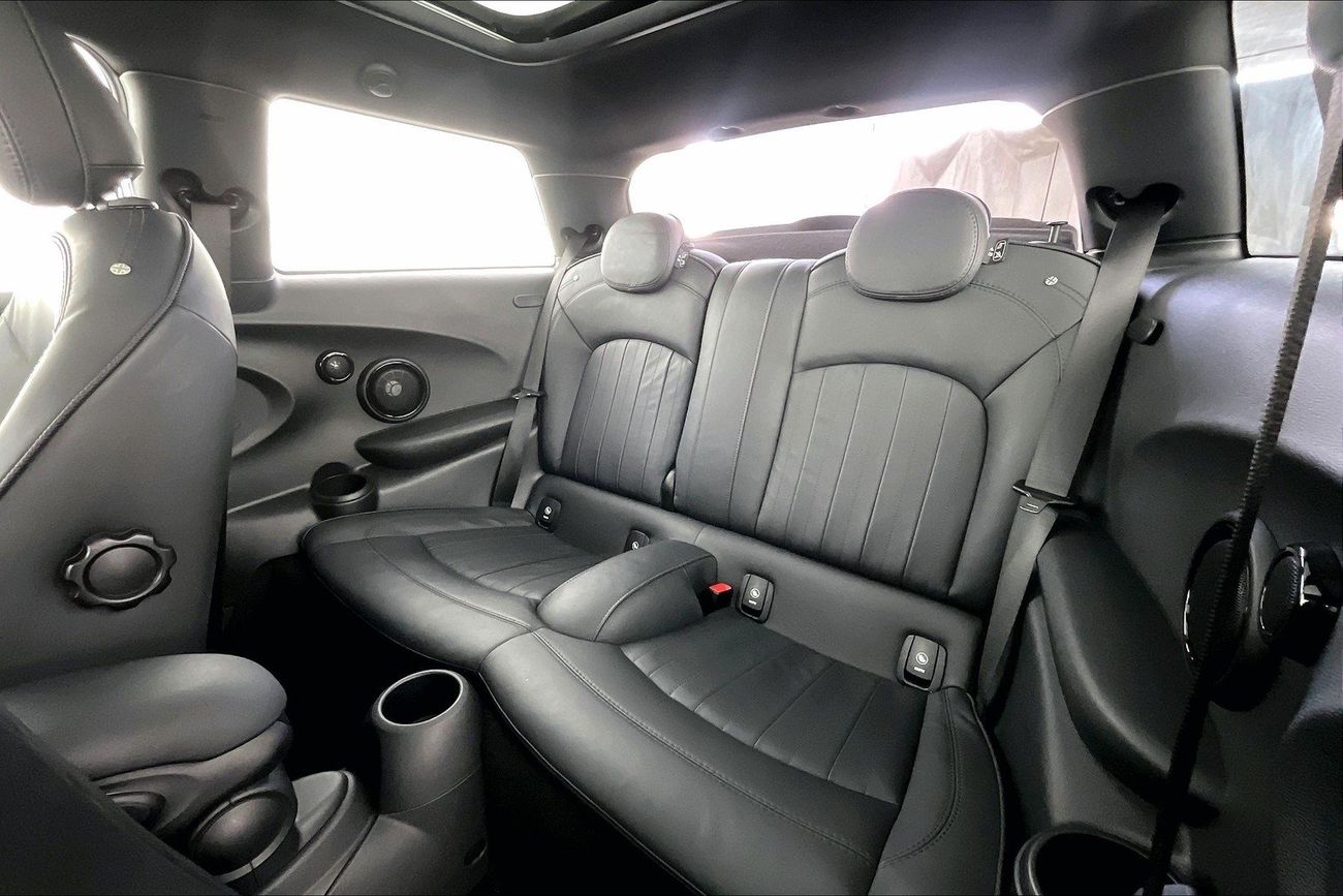 ميني كوبر إس JCW Package | شامل الضمان | 0 ﺪﻔﻋﺓ ﺃﻮﻟﻯ