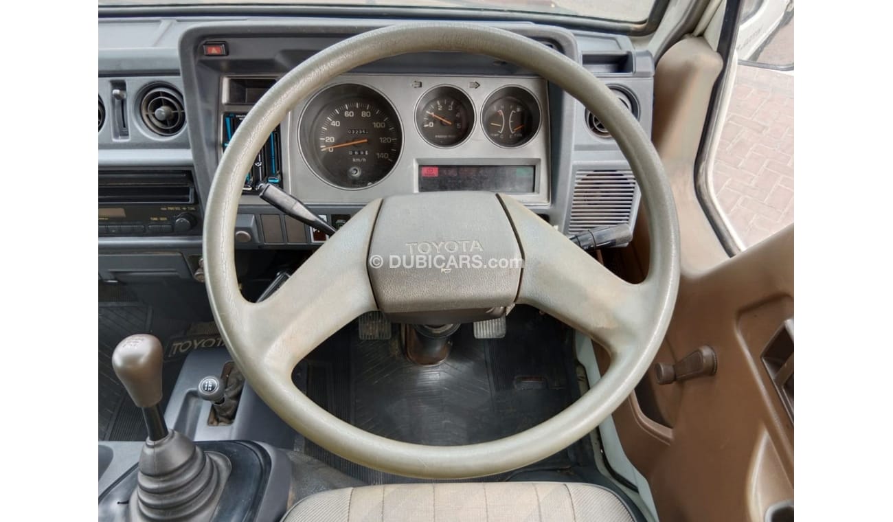 Toyota Dyna TOYOTA DYNA TRUCK RIGHT HAND DRIVE (PM1310)
