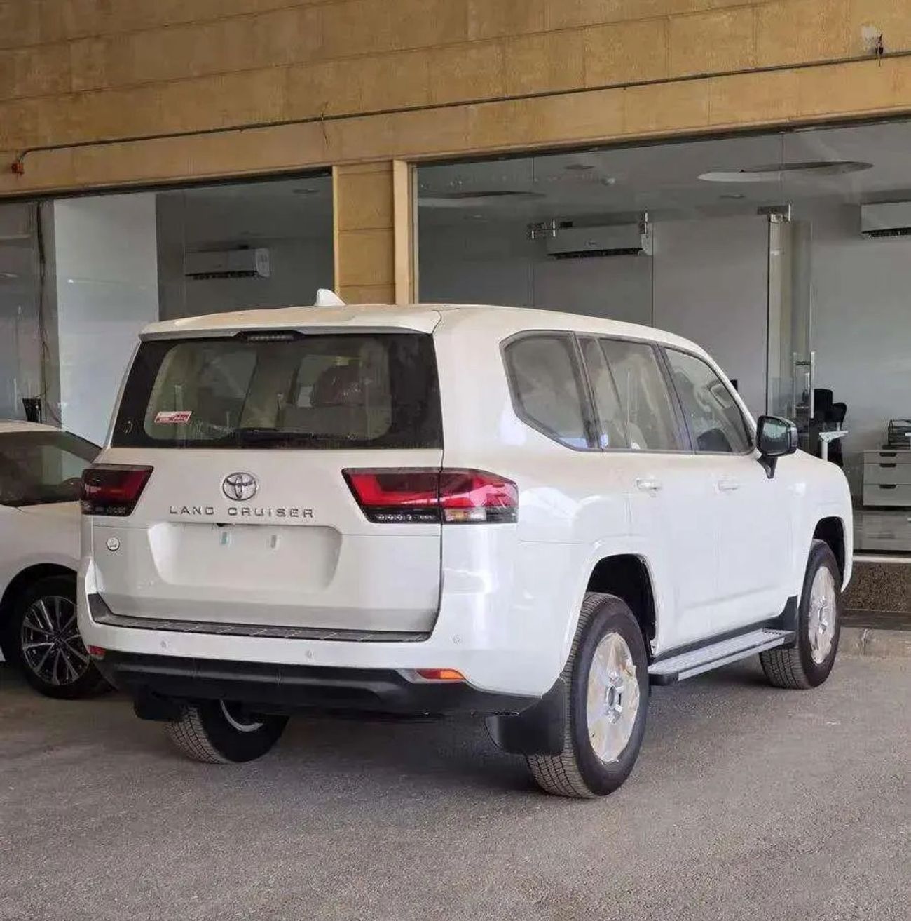 تويوتا لاند كروزر GX 3.3L