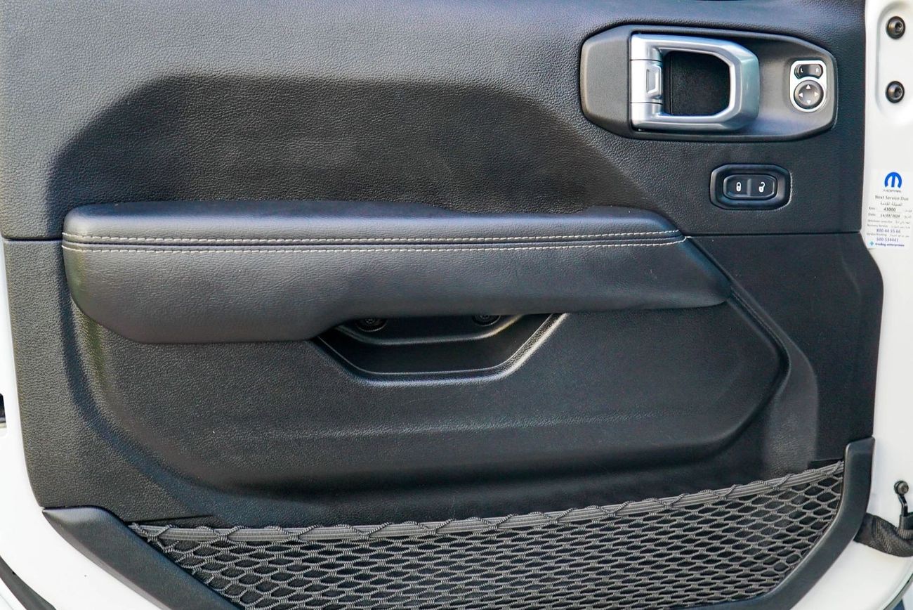 Jeep Wrangler Sahara