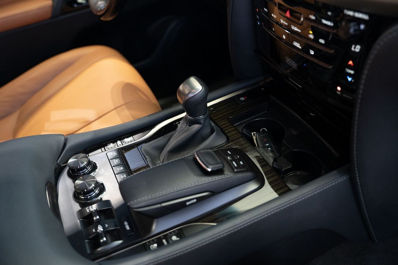 Lexus LX 570 Lexus LX570 S