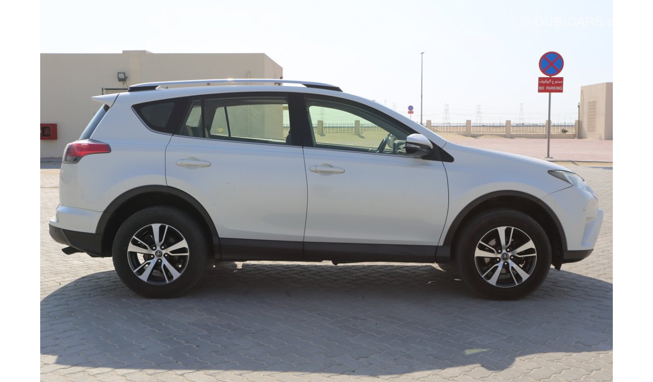 تويوتا راف ٤ 2.5c GXR 4WD with Cruise Control & Alloy Wheels(64040)