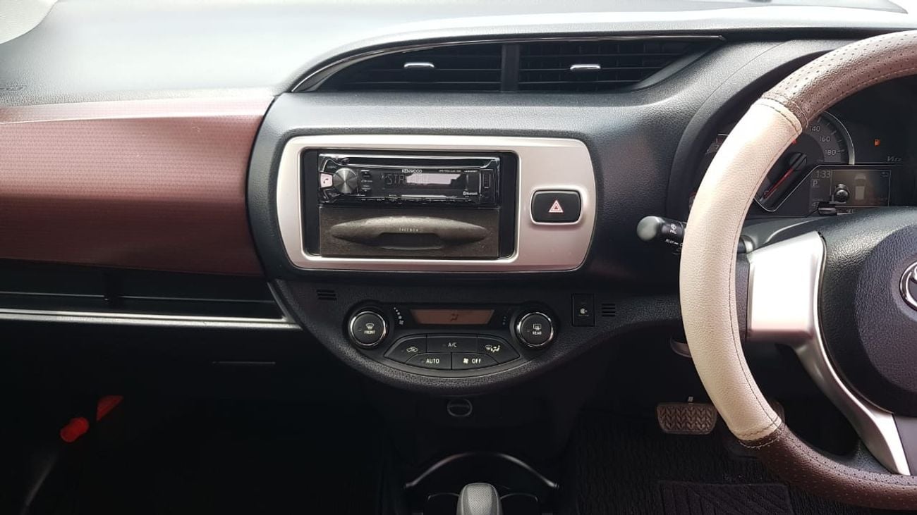 Toyota Vitz TOYOTA VITZ 2015