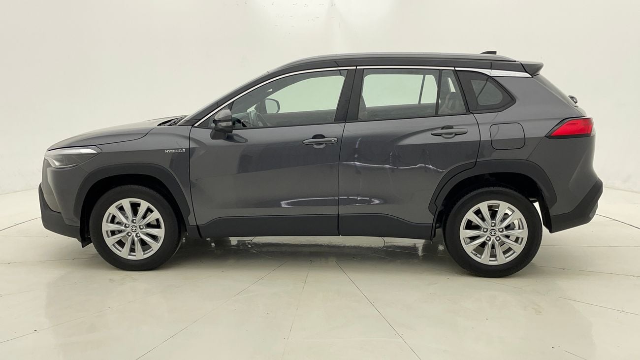 تويوتا كورولا كروس GLI 1.8 | بدون دفعة مقدمة | اختبار القيادة في المنزل