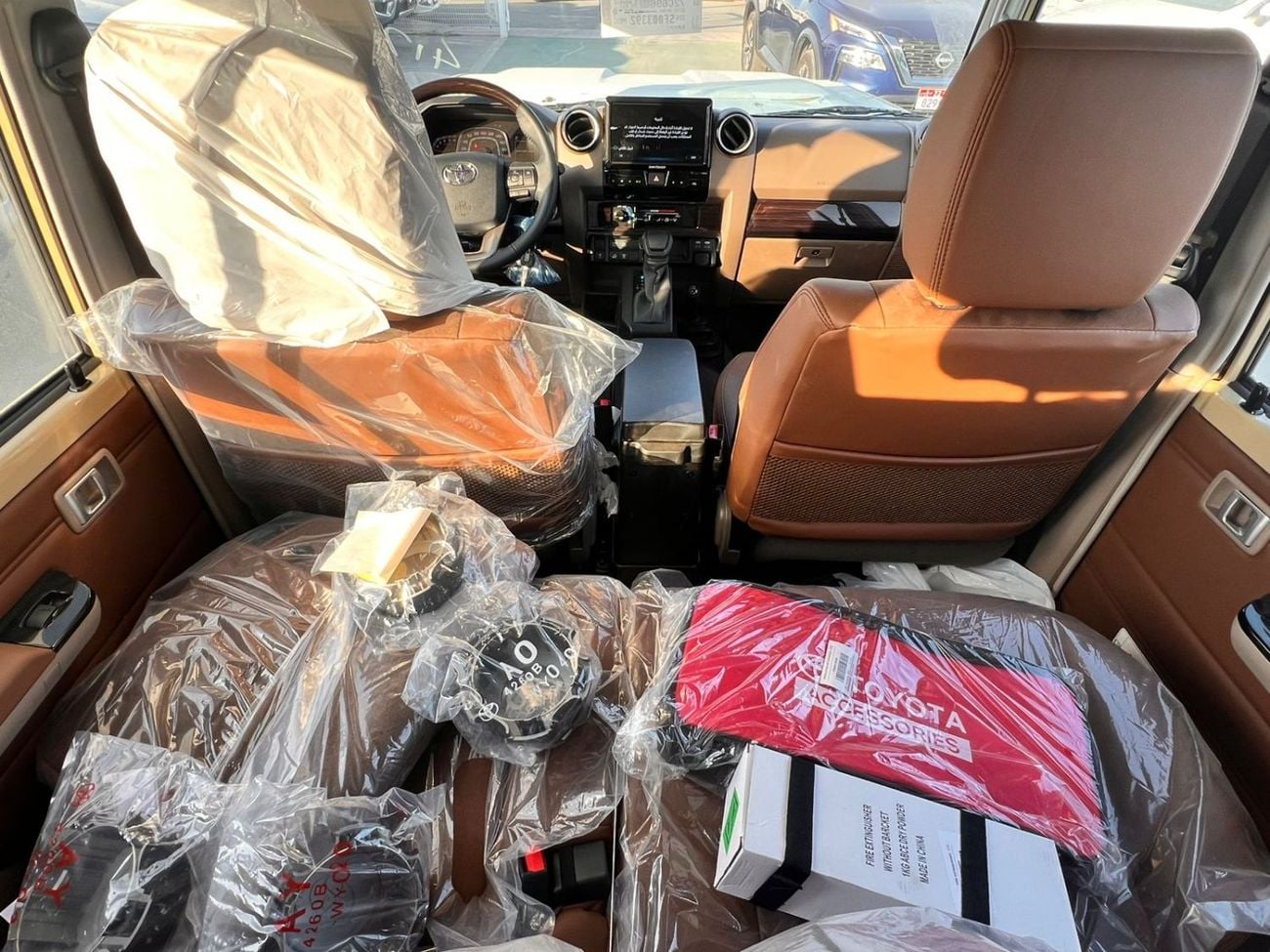 تويوتا لاند كروزر بيك آب Hard Top Std 4.0L