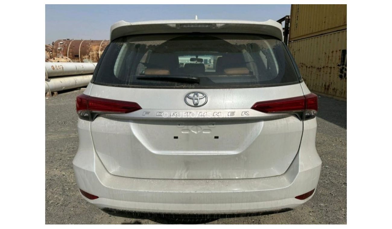 Toyota Fortuner TOYOTA FORTUNER 2.4L DIESEL A/T 4WD