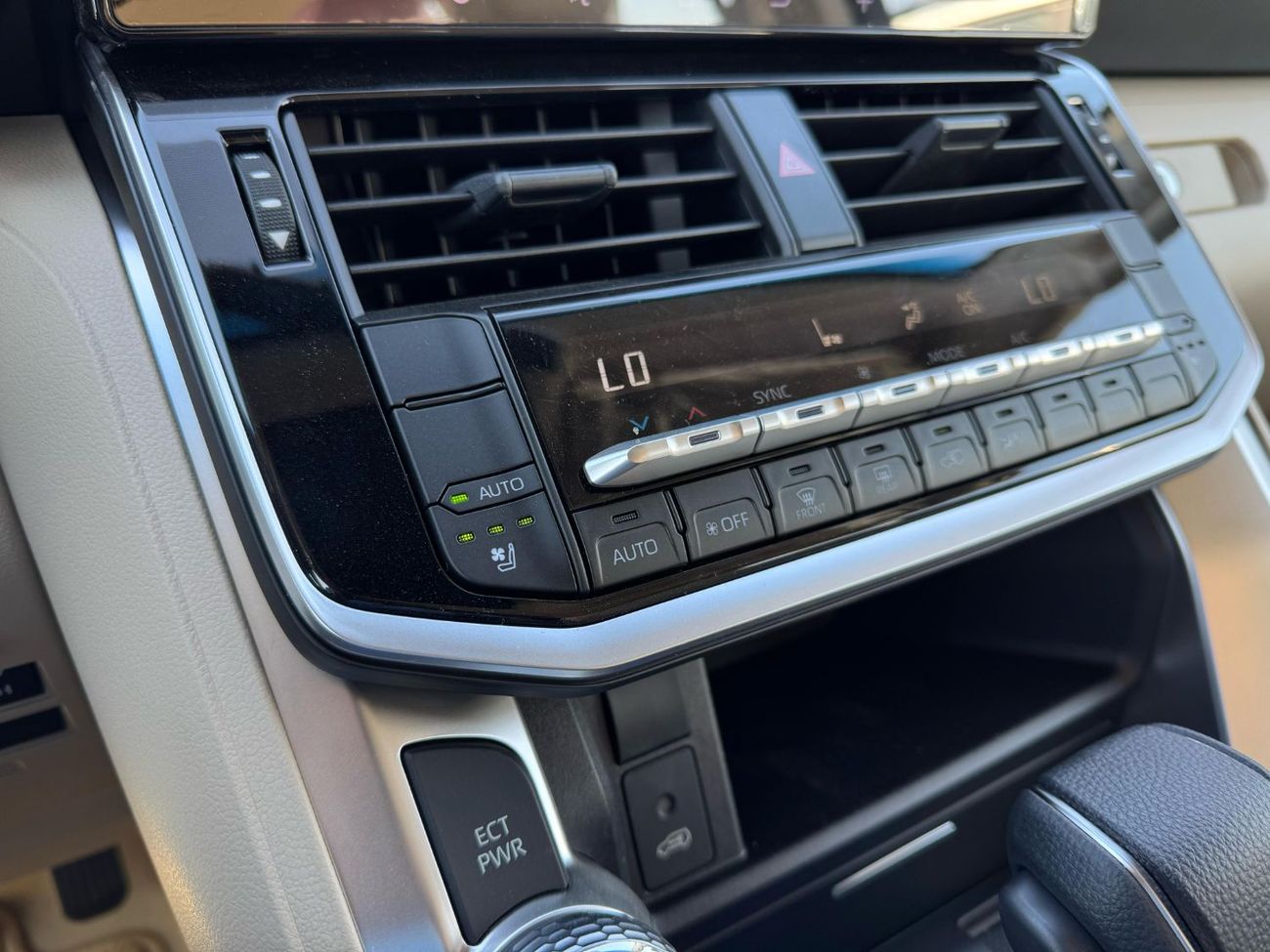 Toyota Land Cruiser GXR 4.0L