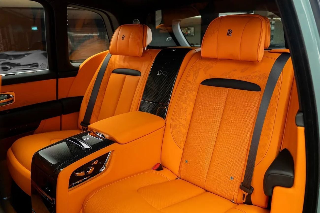 رولز رويس كولينان BLACK BADGE ROLLS ROYCE | CULLINAN | GCC SPECS | DEALER WARRANTY + SERVICE CONTRACT