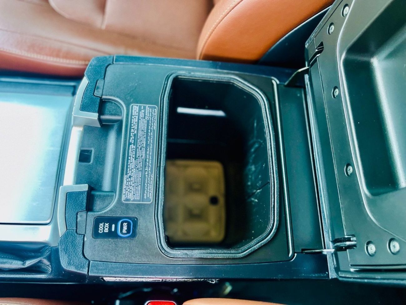 تويوتا لاند كروزر Toyota landcuriser VXR 5.7 V8 2019 Years full option Top the Range accident free