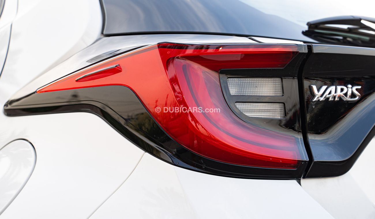 Toyota Yaris HATCHBAC 2022 model 1.5L