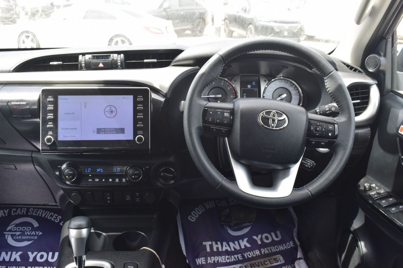 تويوتا هيلوكس SR5 2.8L Diesel A/T 4x4