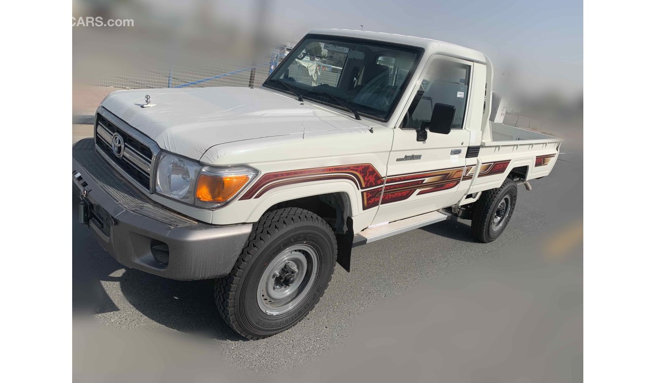 Toyota Land Cruiser Pick Up V6 - PETROL - SINGLE-CAB -- WINSH - DIFLOCK -AIRBAG - ABS - POWER WINDOW - LEATHER SEATS