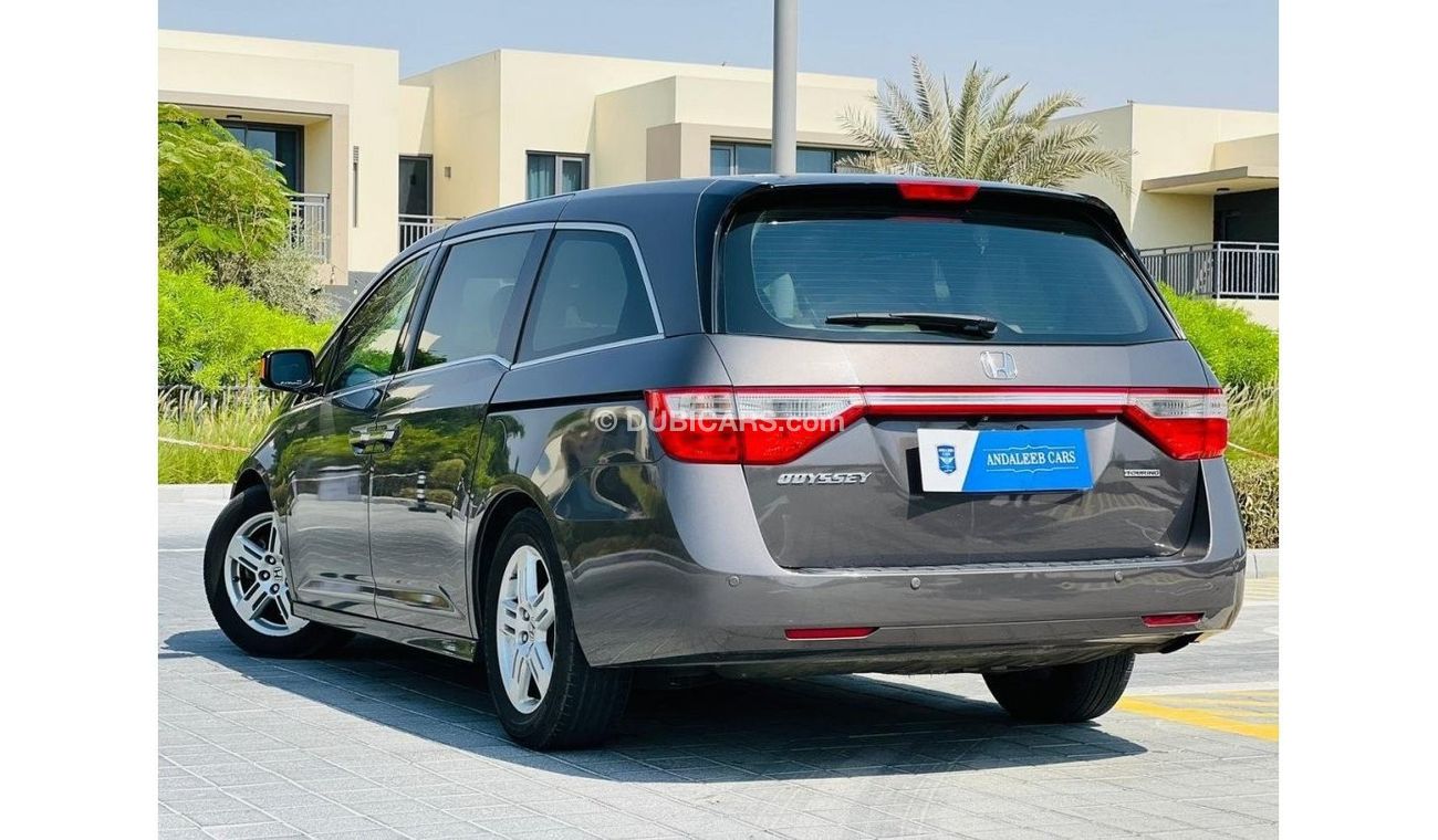 Honda Odyssey Touring 1385 P.M ODYSSEY 3.5L ll TOPEND ll AUTOMATIC DOORS ll GCC ll WELL MAINTAINED