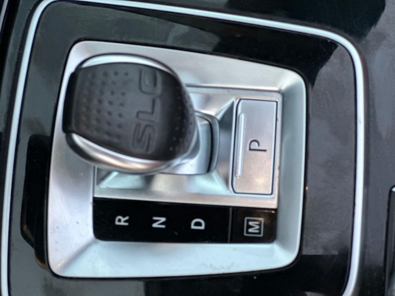 Mercedes-Benz SLC 200 Std 2.0L