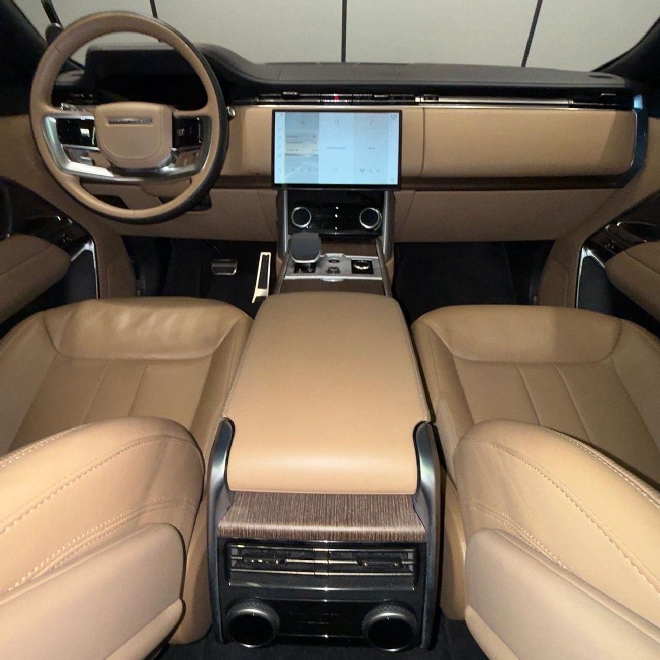 Land Rover Range Rover HSE P530 Land Rover Range Rover 2023 GCC specs