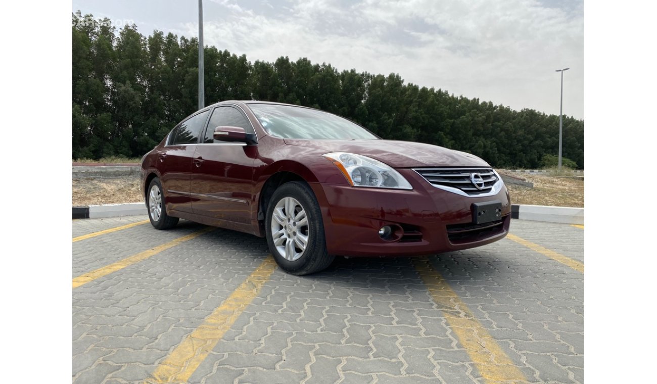 Nissan Altima 2012 sunroof Ref#169