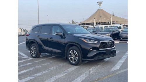 Toyota Highlander 2021 Toyota Highlander XLE 4x4 All Wheel Drive 3.5L V6 / - UAE PASS