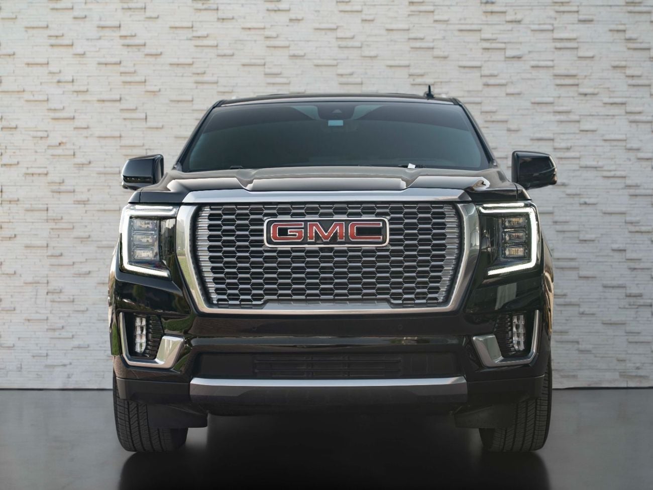 GMC Yukon Denali 6.2L (8 Seater)