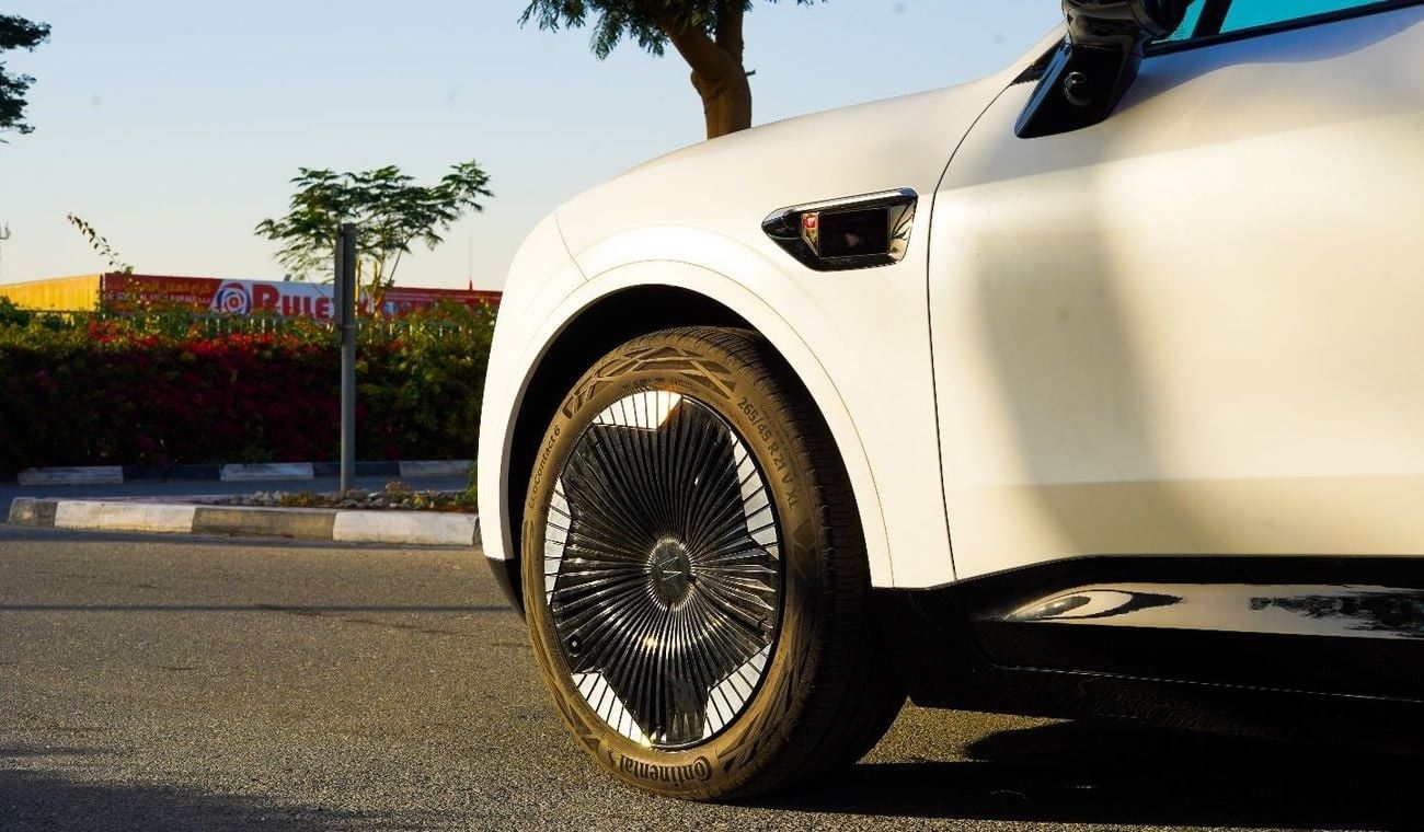 أفاتر 11 2023 USED AVATR 11 AWD / 90 kW.h / 599 hp / RANGE (580 km) / WARRANTY & SERVICE