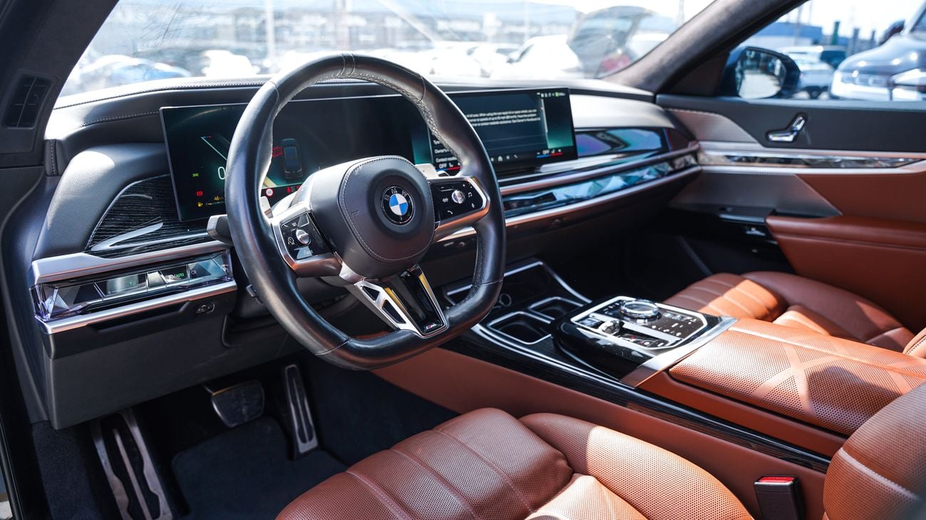 بي أم دبليو 735i