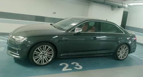 Audi S4 S-Line