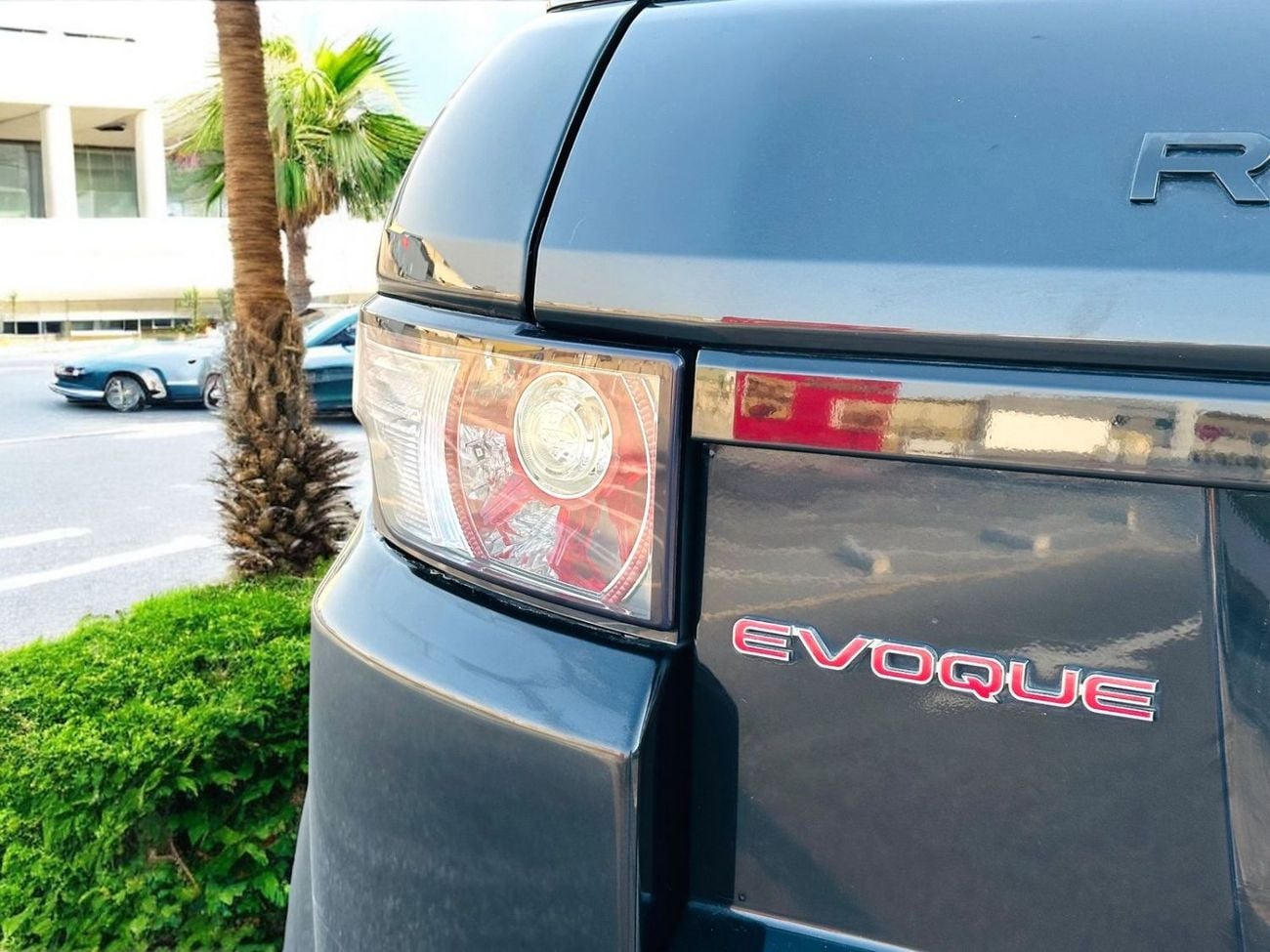 Land Rover Range Rover Evoque SE 2.0L SUV (3 Door)