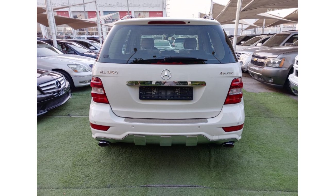 Mercedes-Benz ML 350 Gulf number one model 2009, white color, leather opening, sensors, alloy wheels, cruise control and