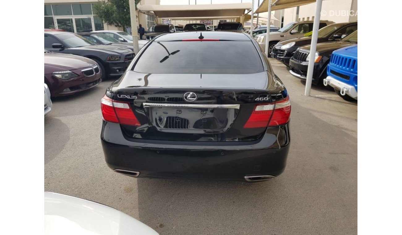 لكزس LS 460 2007 full options dvd camera sunroof American specs car very good condition