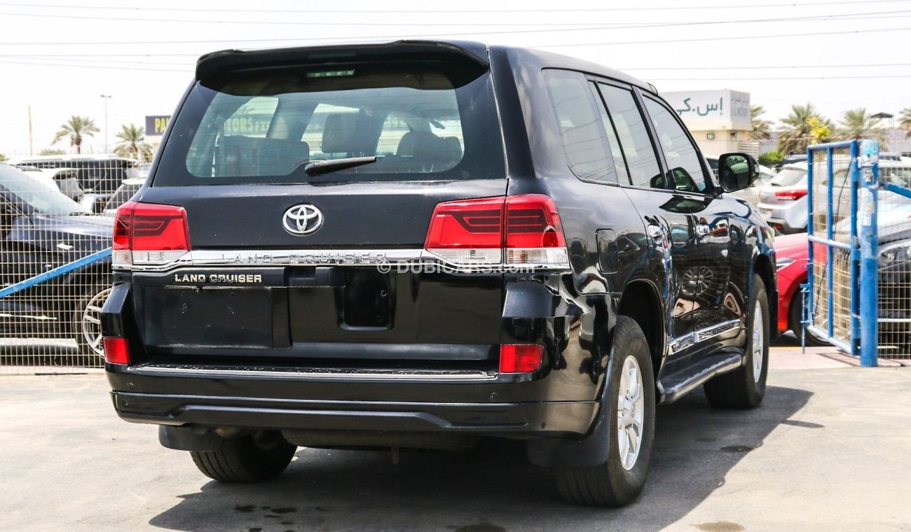 Used Toyota Land Cruiser Left hand drive low kms facelifted as new 2009