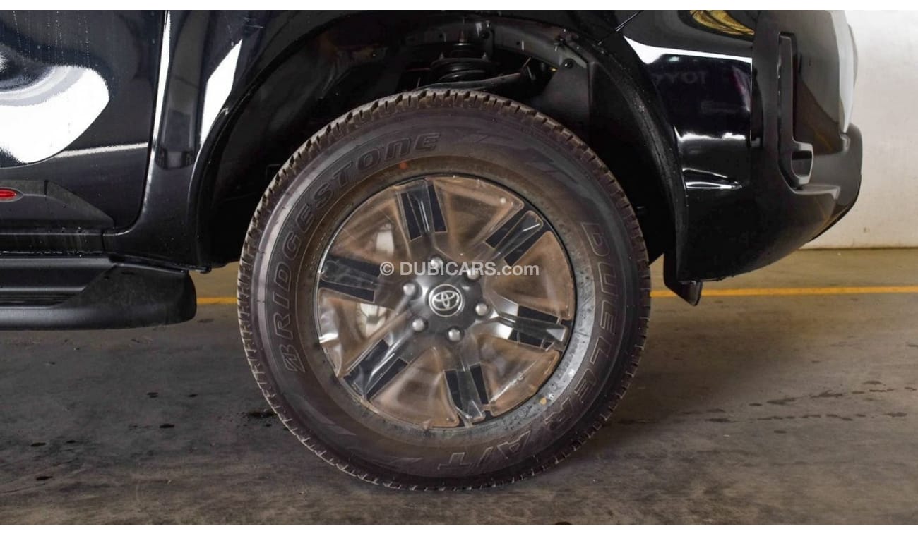 Toyota Hilux 2023 Toyota Hilux 4x4 DC 4.0L HI Petrol AT - Black inside black - Export only