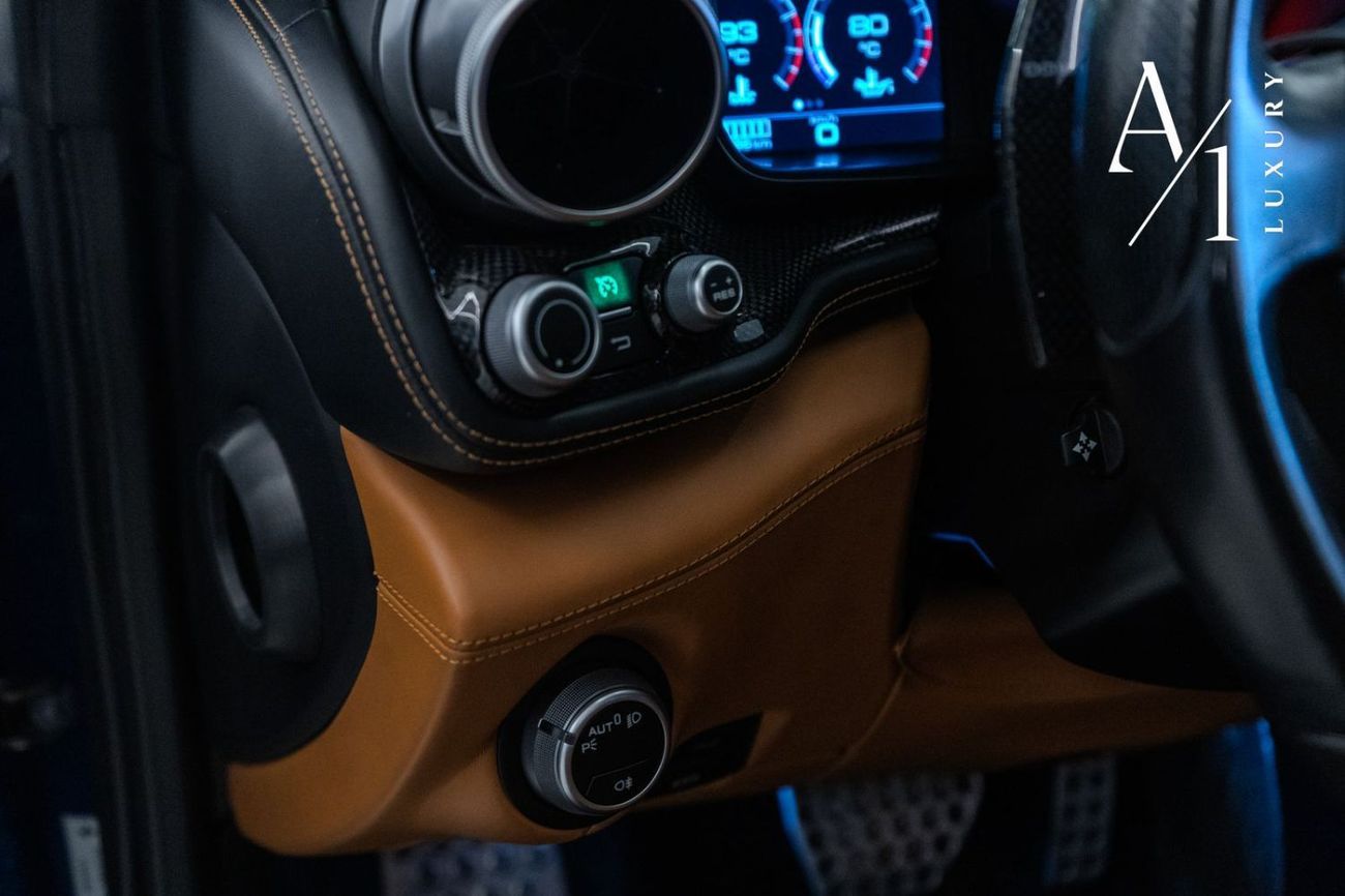 Ferrari GTC4 Lusso 2019 Ferrari GTC4Lusso Hatchback, Warranty, Full Ferrari Service History, Low Kms, GCC