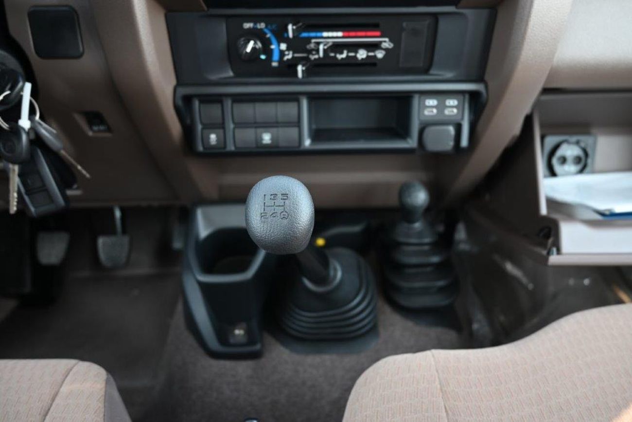 Toyota Land Cruiser 70 76 V6 4.0L Petrol 4WD 6 Seater Manual Transmission