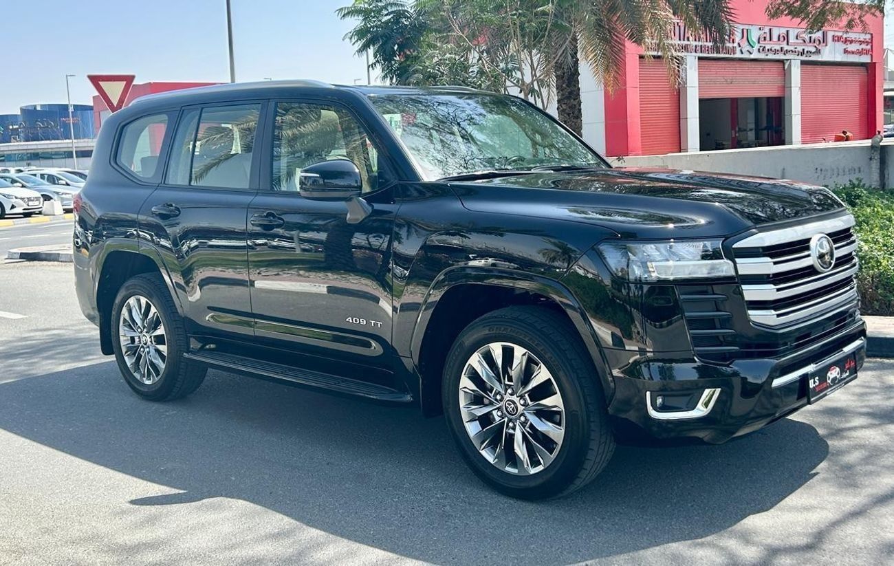 Toyota Land Cruiser GXR 3.5L TWIN TURBO 2023 GCC AL FUTTAIM WITH WARRANTY & SERVICE CONTRACT IN MINT CONDITION