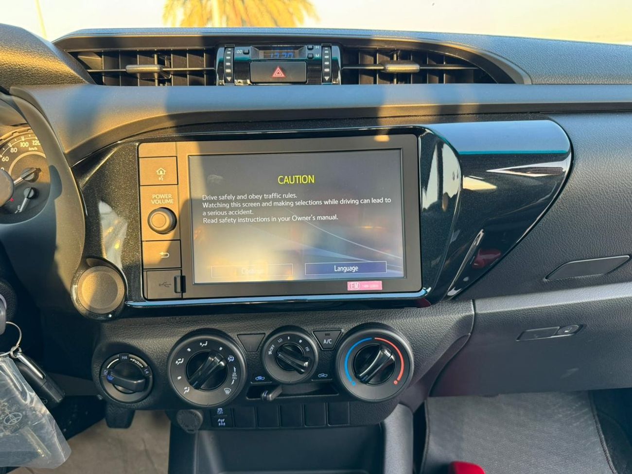 Toyota Hilux HILUX 4X4 DIESEL DOUBLE CAB BASIC 2.4L M\T