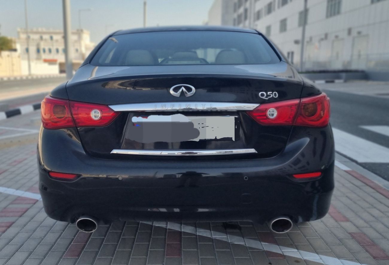 Infiniti Q50 Turbo 2.0L
